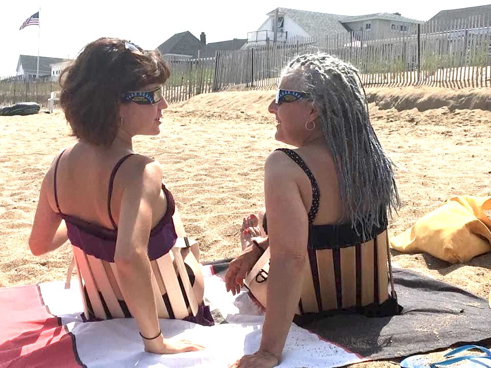 Versatile Indoor and Outdoor Portable Seats for Adults | Howda